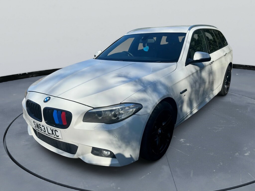 BMW 5 Series Estate White #5