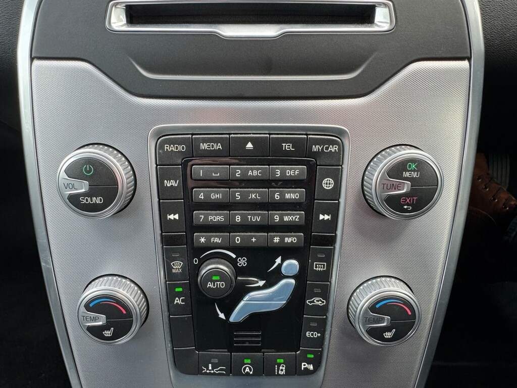 Volvo V70 D5 Se Lux Grey #27