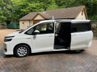 Toyota Voxy Zs 1.8 Hybrid #33