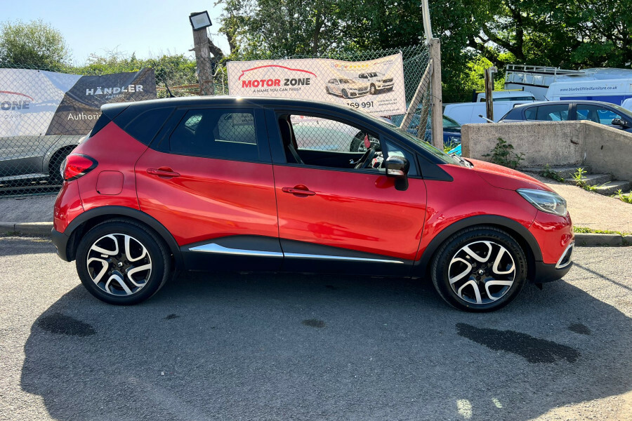 Renault Captur Diesel SP65RDV Red #4
