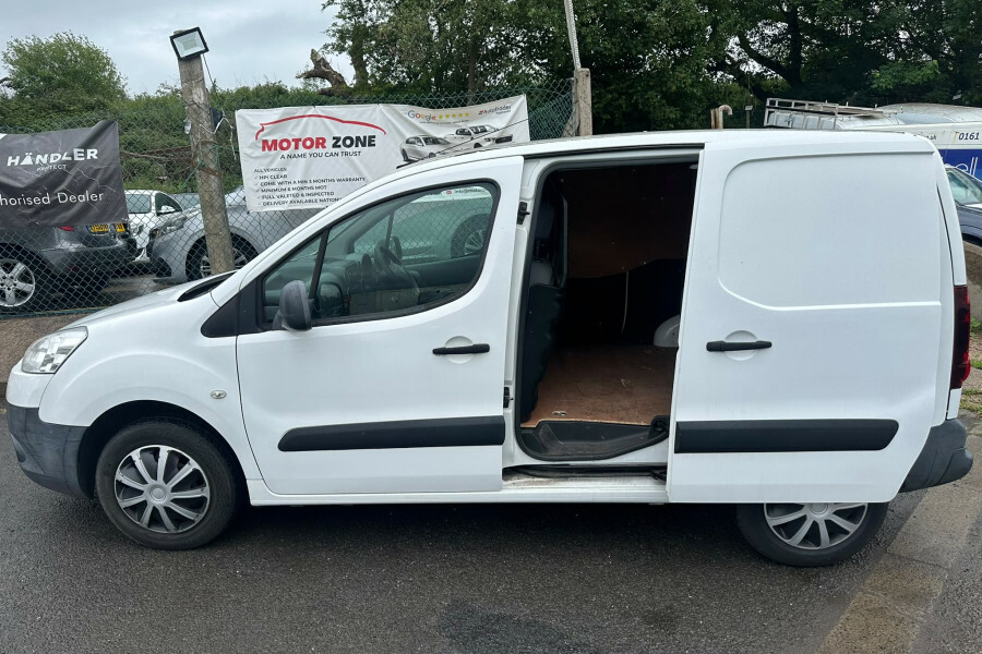 Peugeot Partner Diesel White #5