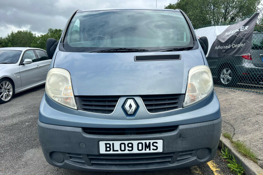 Renault Trafic  Black #8