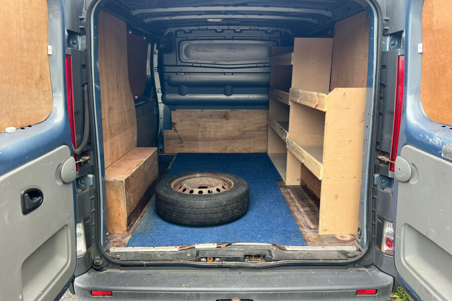 Renault Trafic  Black #11