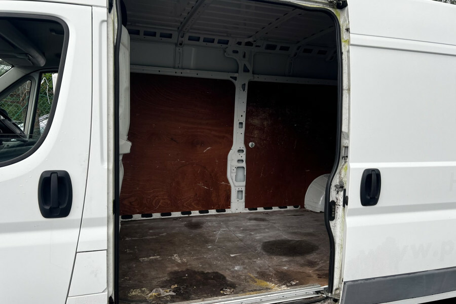Peugeot Boxer Panel Van White #24