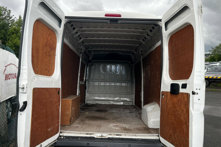 Peugeot Boxer Panel Van White #12