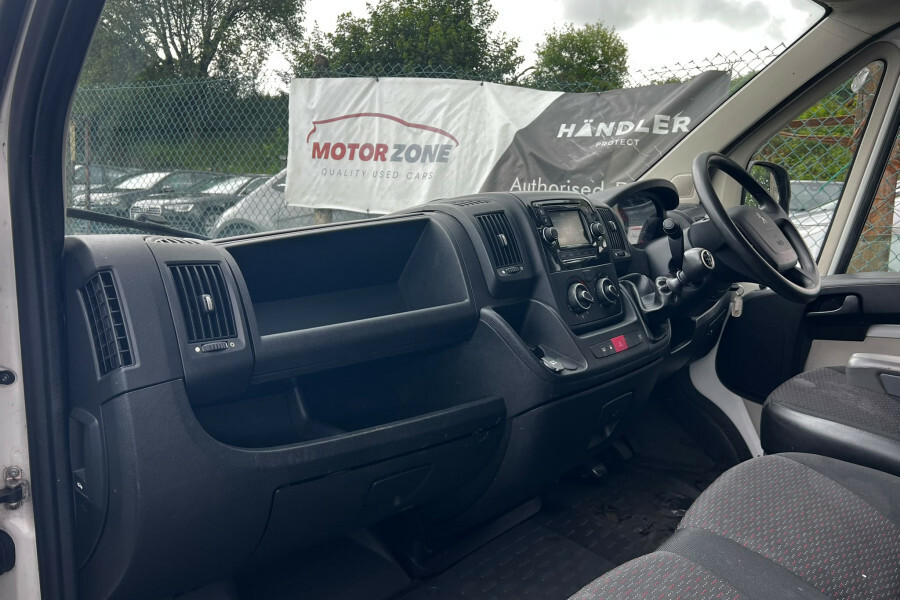 Peugeot Boxer Panel Van White #28