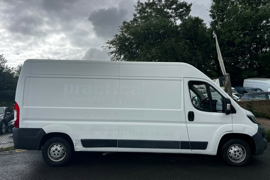 Peugeot Boxer Diesel White #4