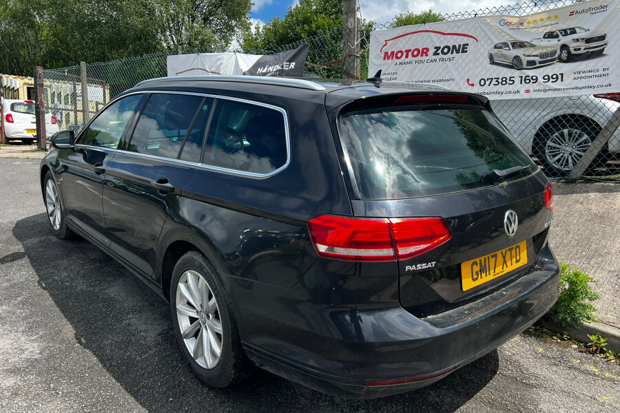 Volkswagen Passat 2017 17 2.0 Silver #8