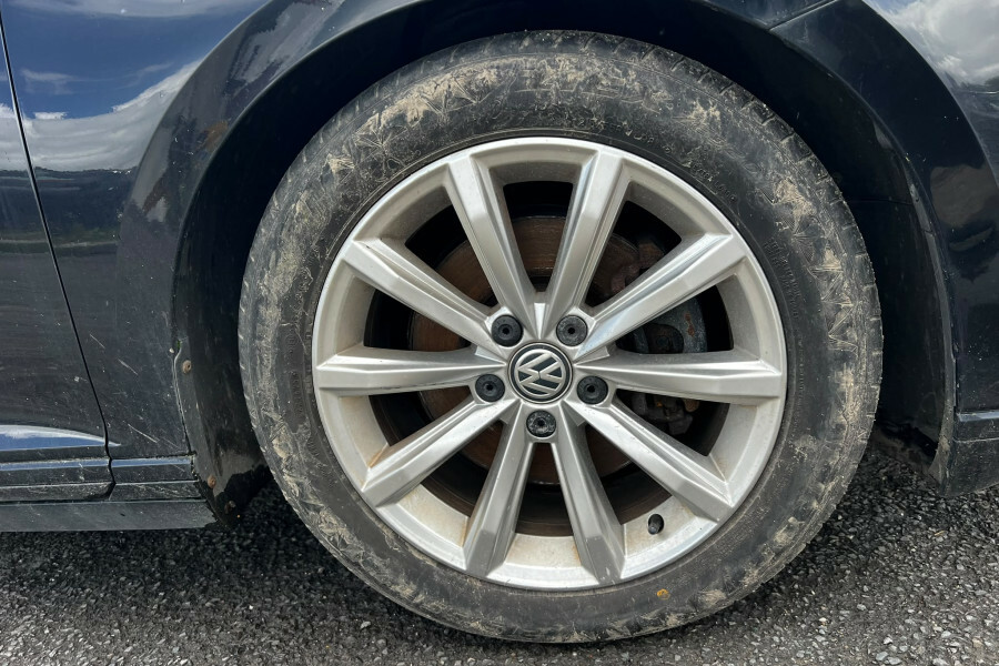 Volkswagen Passat 2017 17 2.0 Silver #11
