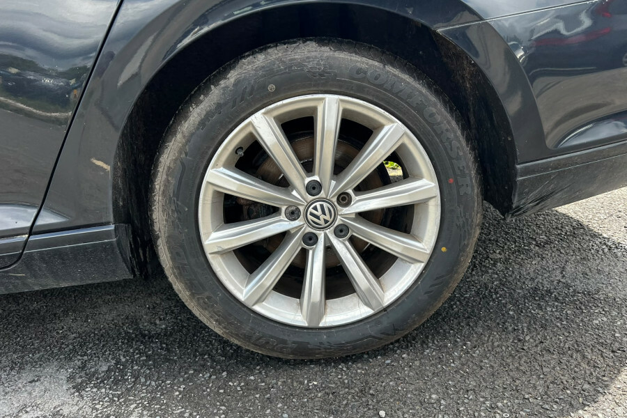 Volkswagen Passat 2017 17 2.0 Silver #19
