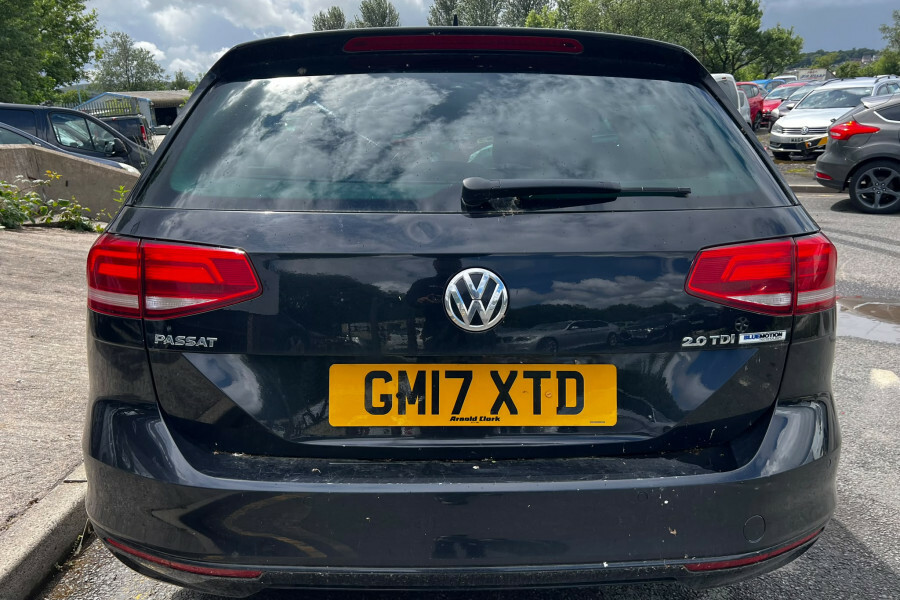 Volkswagen Passat 2017 17 2.0 Silver #7