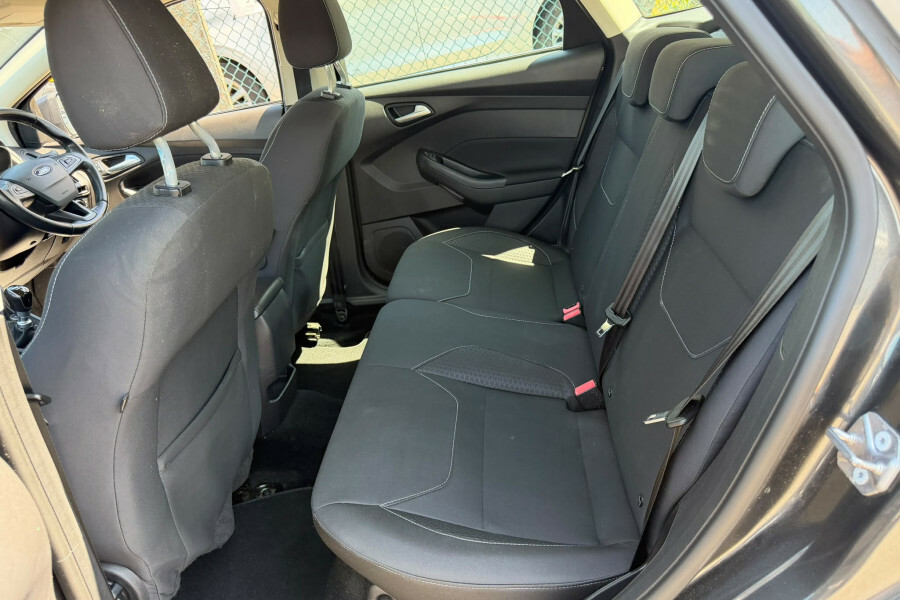 Ford Focus 1.0 Ecoboost 125 Zetec White #19