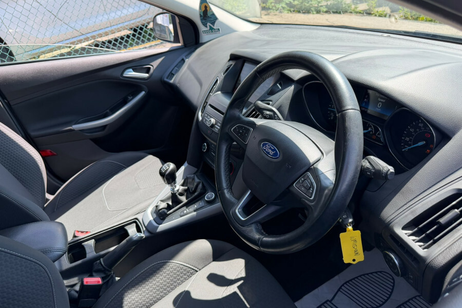 Ford Focus 1.0 Ecoboost 125 Zetec White #26