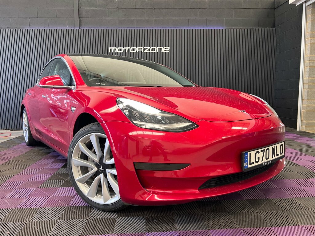 Tesla Model 3 Standard Range Plus Saloon Rwd Red