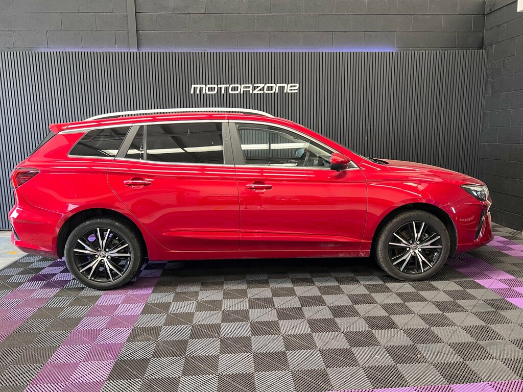 MG MG5 61.1Kwh Trophy Long Range Estate Red #6