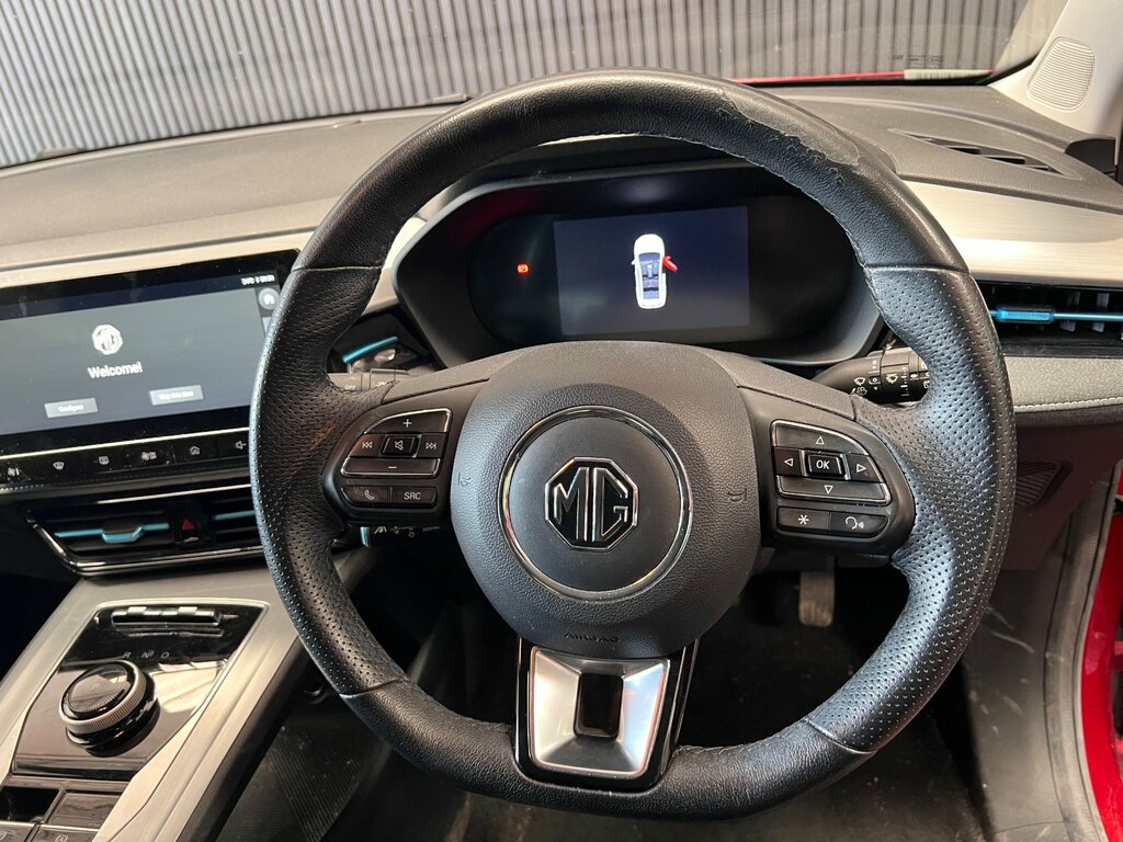 MG MG5 5 Trophy Black #28