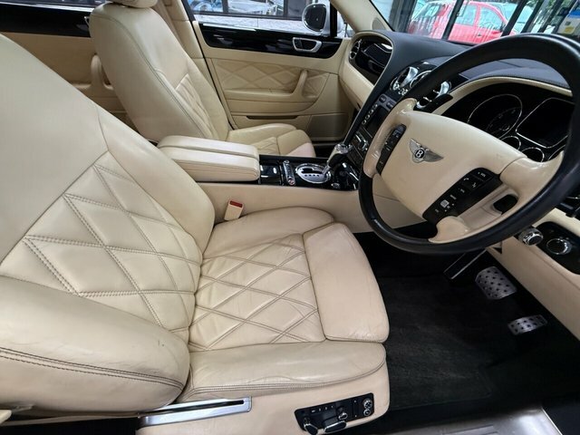 Bentley Flying Spur Mulliner  #25