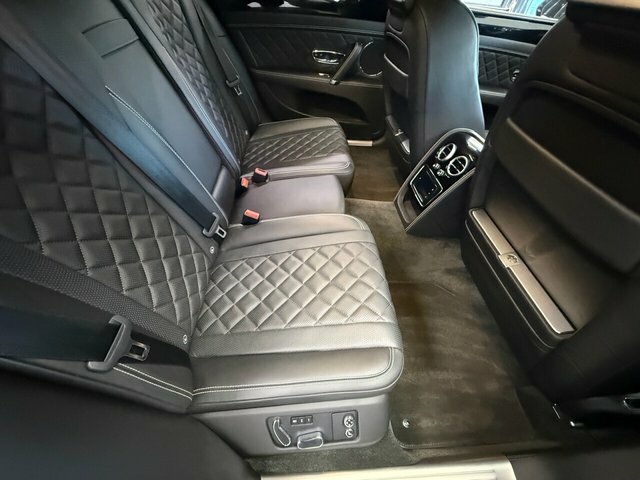 Bentley Flying Spur W12 Mulliner White #18