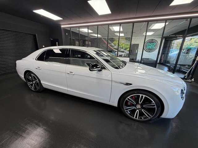Bentley Flying Spur W12 Mulliner White #13