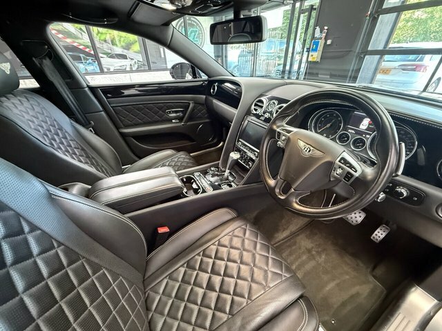 Bentley Flying Spur W12 Mulliner White #16