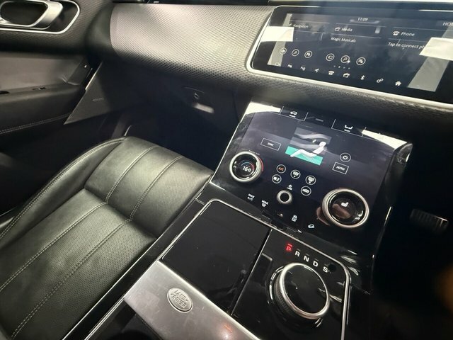 Land Rover Range Rover Velar Range Rover Velar 3.0 D300 R-dynamic Hse Suv D White #18