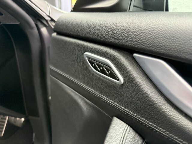 Maserati Levante Suv Black #29