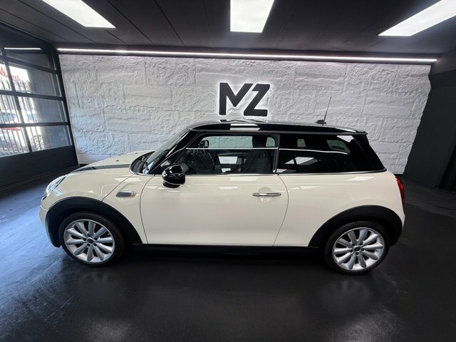 Mini Hatch Cooper 3-Door Red #9