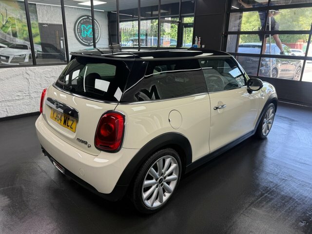 Mini Hatch Cooper 3-Door Red #11