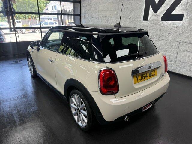 Mini Hatch Cooper 3-Door Red #5