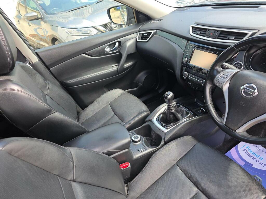 Nissan X-Trail 1.6 Dig-t Tekna Silver #44