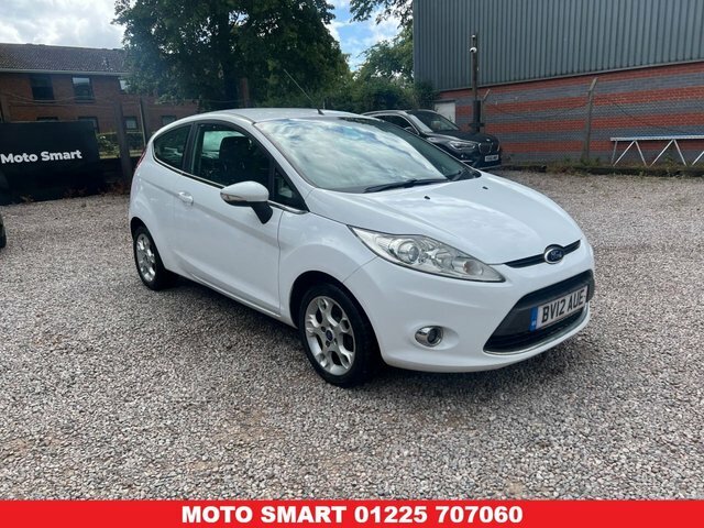 Ford Fiesta 1.25 Zetec Hatchback 129 Gkm, White