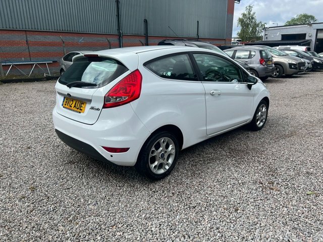 Ford Fiesta 1.25 Zetec Hatchback 129 Gkm, BV12AUE White #6