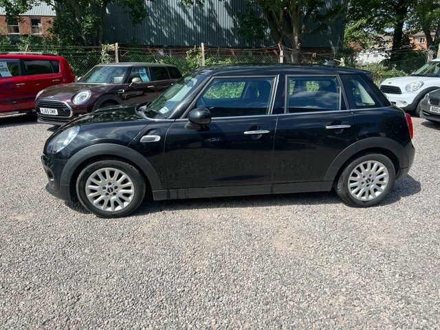 Mini Hatch 1.5 Cooper Hatchback Euro 6 Ss WN16DNY Black #4