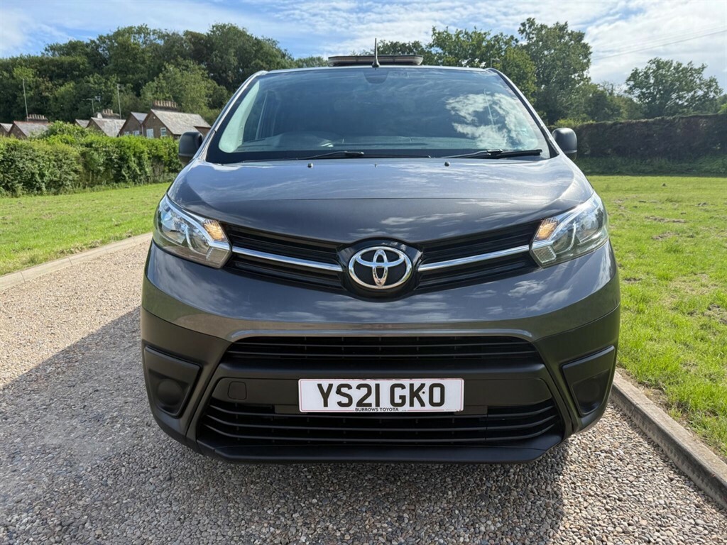 Toyota PROACE 1.5 L 1.5D Icon Medium Panel Van Mwb Euro 6 Ss Grey #4