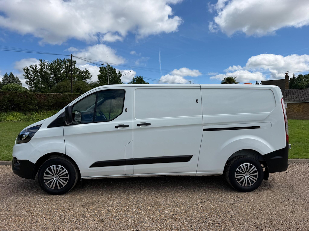 Ford Transit Custom 2.0 L 2.0 300 Ecoblue Leader L2 H1 Euro 6 Ss EO22KVD White #2