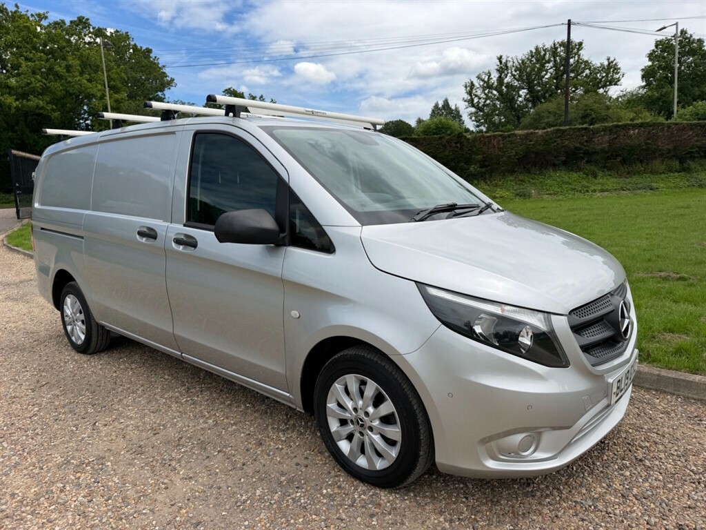 Mercedes-Benz Vito 111Cdi Van White #10