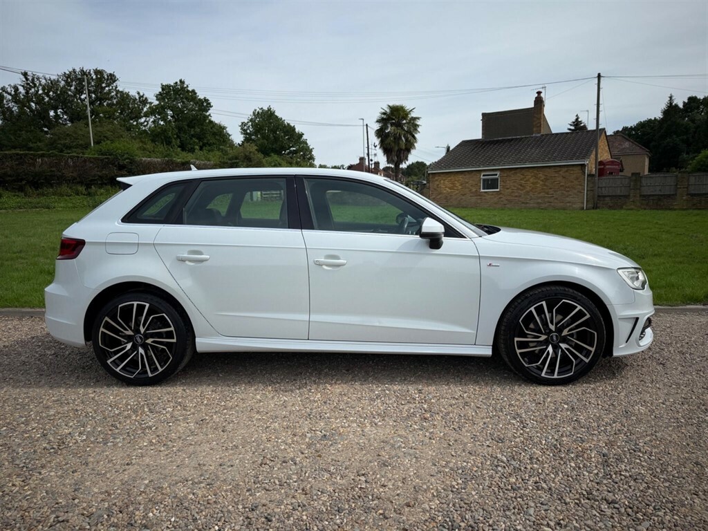 Audi A3 1.6 Tdi Sport Euro 5 Ss White #3