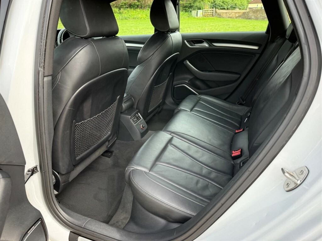 Audi A3 1.6 Tdi Sport Euro 5 Ss White #16