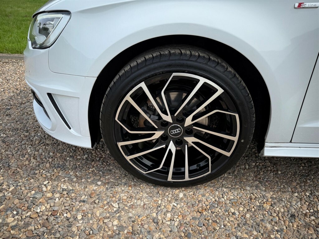 Audi A3 1.6 Tdi Sport Euro 5 Ss White #13