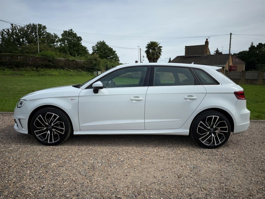 Audi A3 1.6 Tdi Sport Euro 5 Ss White #9