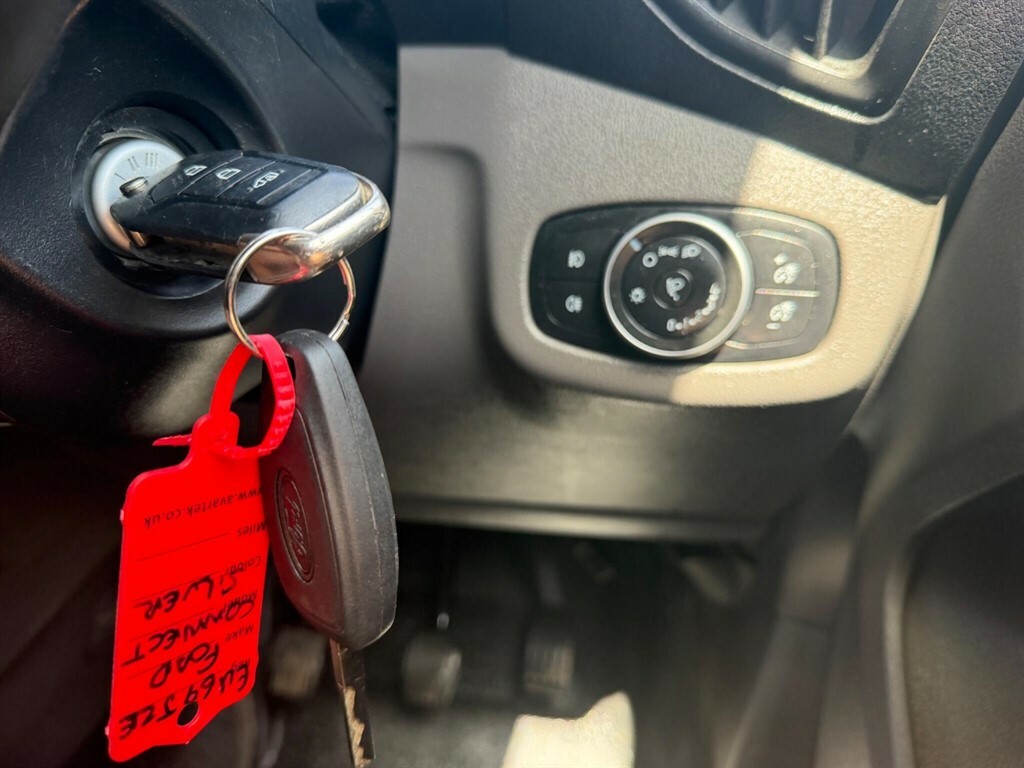 Ford Transit Connect Connect 1.5 Ecoblue 100Ps Black #23