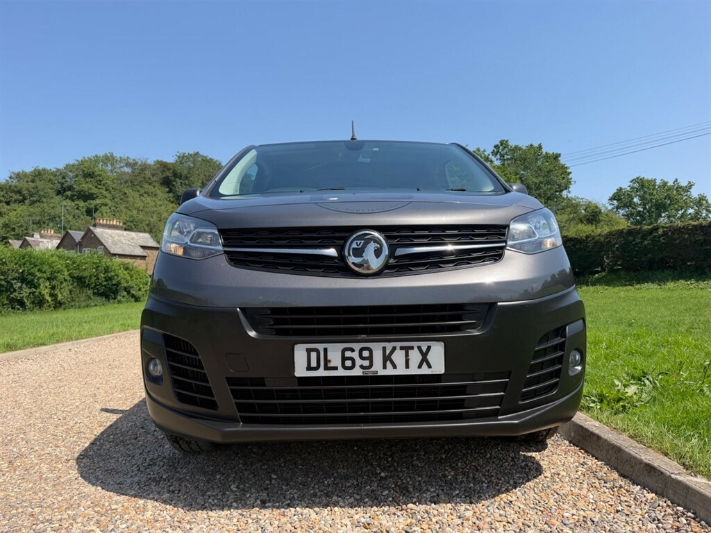 Vauxhall Vivaro Panel Van Black #10