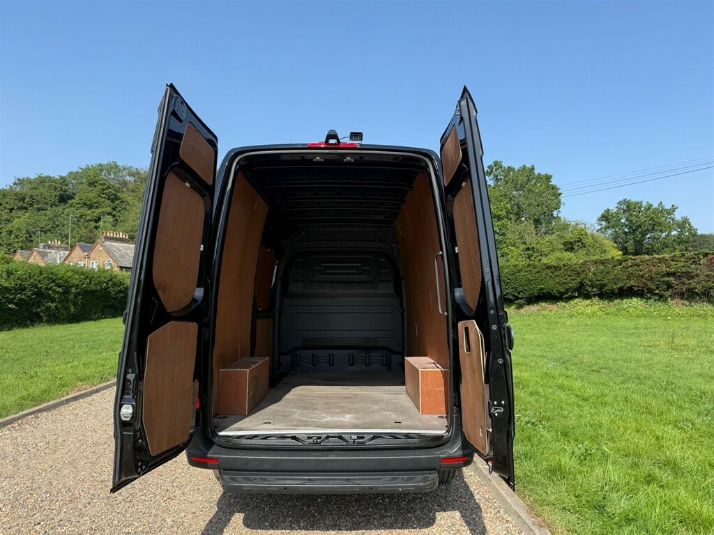 Mercedes-Benz Sprinter 317 Cdi Premium White #7