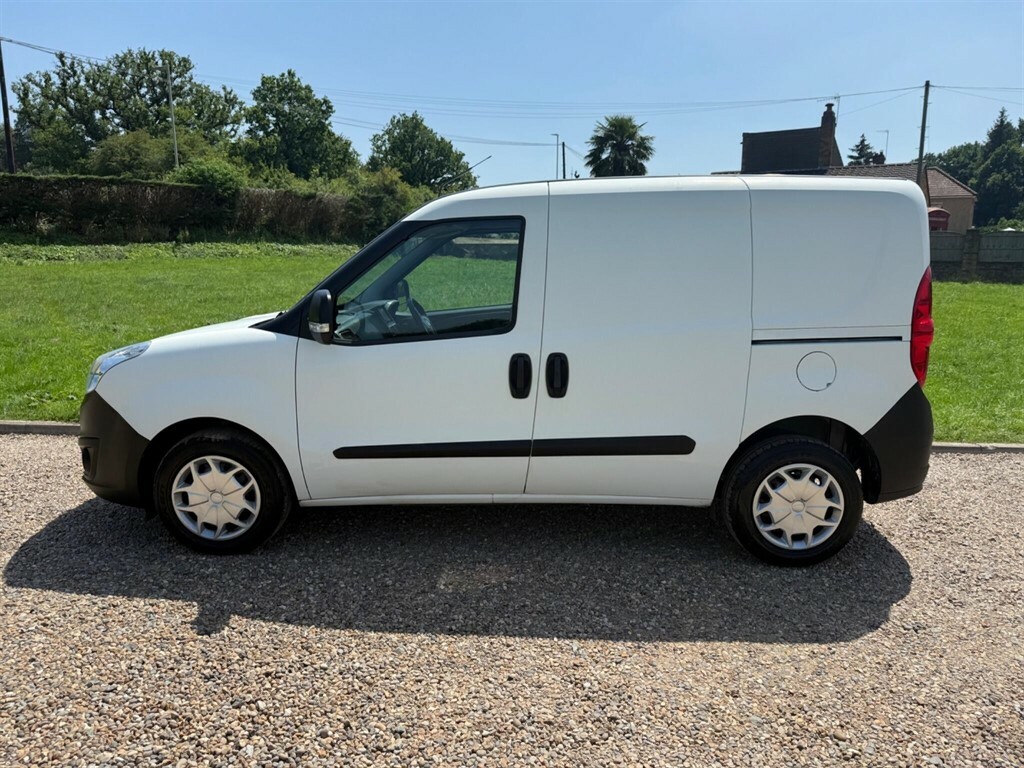 Vauxhall Combo 5 Seats 2300 Colorado 1.3 Cdti Wheelchair Accessib Blue #19