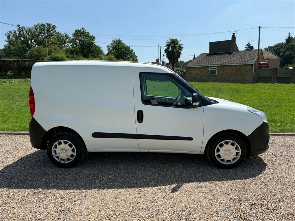 Vauxhall Combo 1.3Cdti 2300Fwd L1 H1 White #2