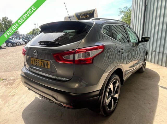 Nissan Qashqai 1.6 Dci N-connecta Suv Xtron 2Wd Euro 6 YA66ZWM Grey #3