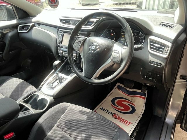Nissan Qashqai 1.6 Dci N-connecta Suv Xtron 2Wd Euro 6 YA66ZWM Grey #4