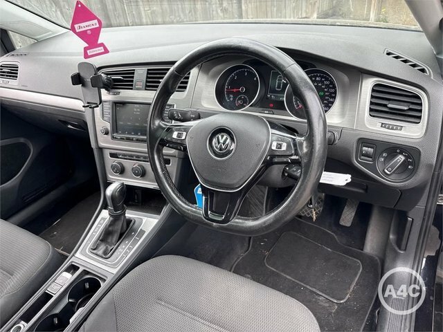 Volkswagen Golf 1.6 Tdi Bluemotion Tech Match Edition Hatchback Black #3
