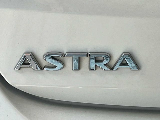 Vauxhall Astra 1.4I Turbo Sri VX Line Hatchback DN17USP White #4