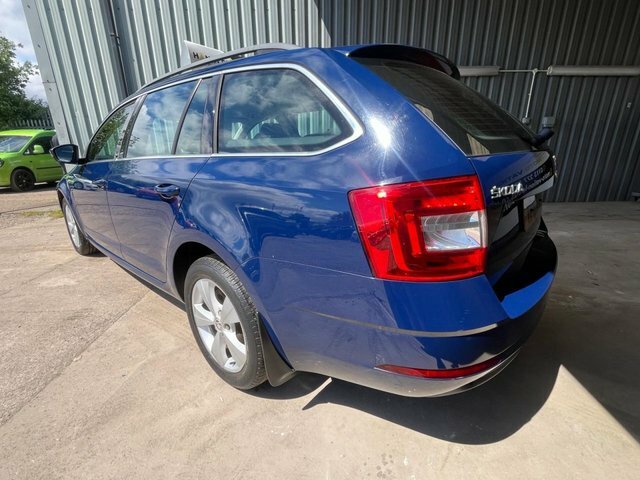 Skoda Octavia 1.6 Tdi Se Technology Estate Dsg Euro 6 Blue #4